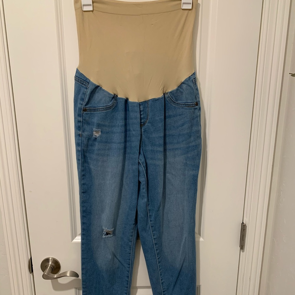A:Glow maternity jeans jeggings size 12 like new